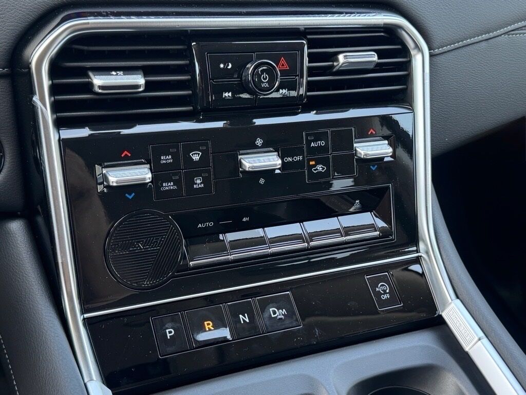 2025 Nissan Armada SV Morristown TN