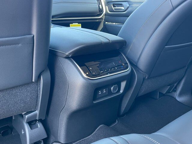 2025 Nissan Armada SV Oak Ridge TN