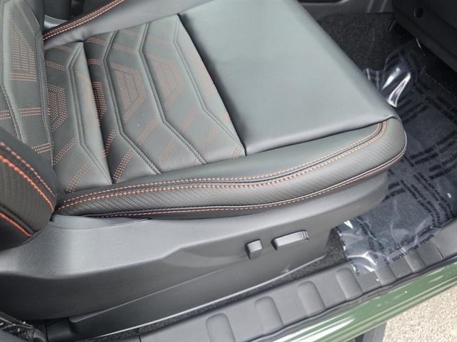 2025 Nissan Frontier Crew Cab PRO-X 4x2 Seaside CA