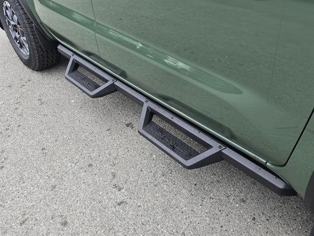 2025 Nissan Frontier Crew Cab PRO-X 4x2 Seaside CA