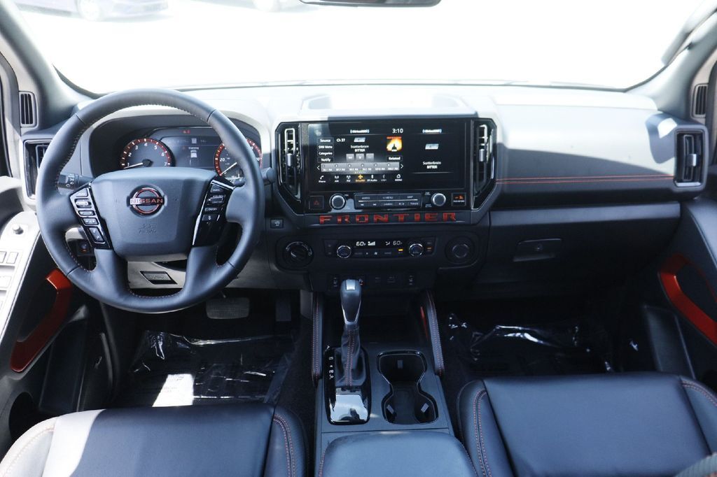 2025 Nissan Frontier PRO-4X Hondo TX