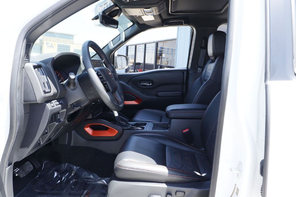 2025 Nissan Frontier PRO-4X Hondo TX