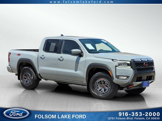 2025 Nissan Frontier PRO-4X Crew Cab 4X4's photo