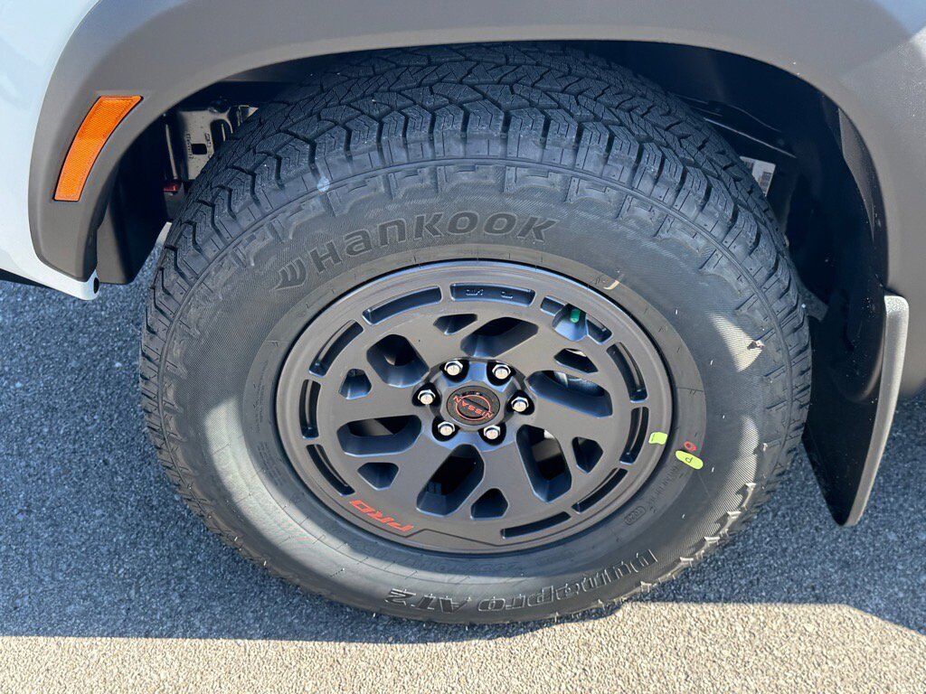 2025 Nissan Frontier PRO-4X Johnson City TN