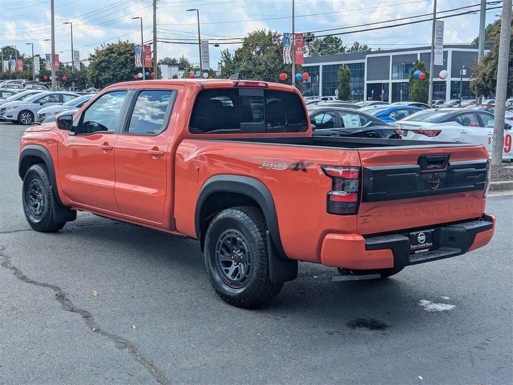 2025 Nissan Frontier PRO-4X photo 7