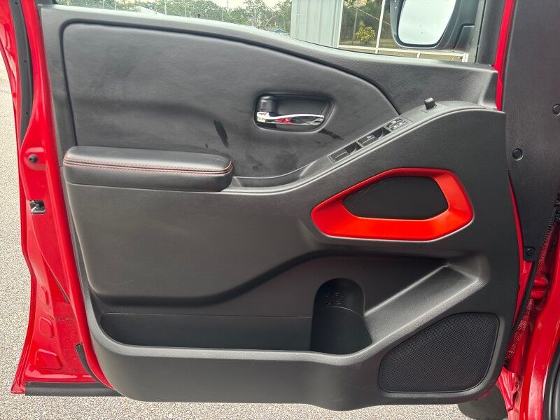 2025 Nissan Frontier PRO-4X Seffner FL