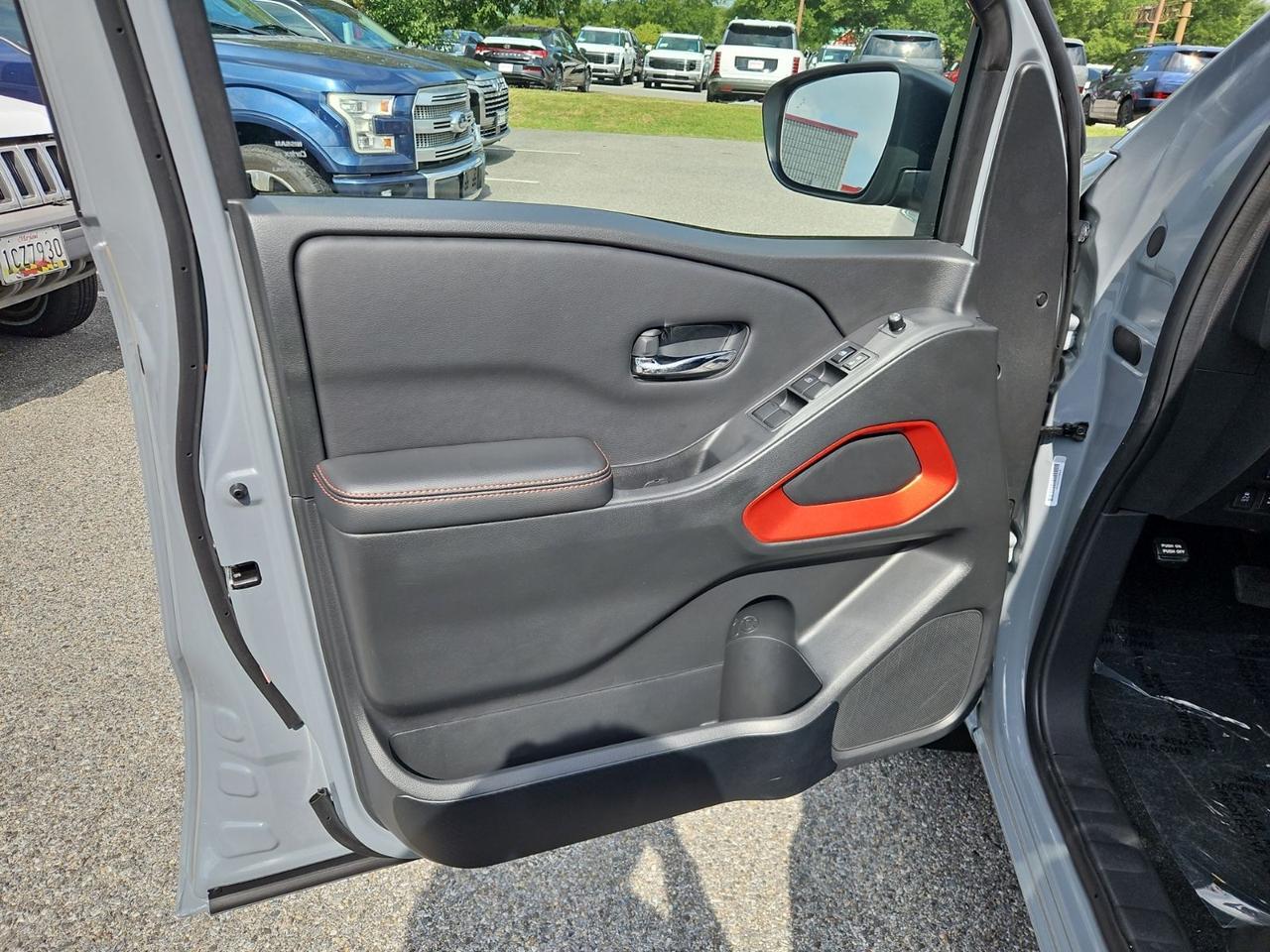 2025 Nissan Frontier PRO-4X Waldorf MD