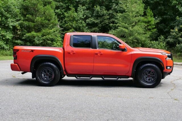 2025 Nissan Frontier PRO-X / 3.8L V6 / Bilstein Shocks / PRO Alloy Wheels! High Point NC