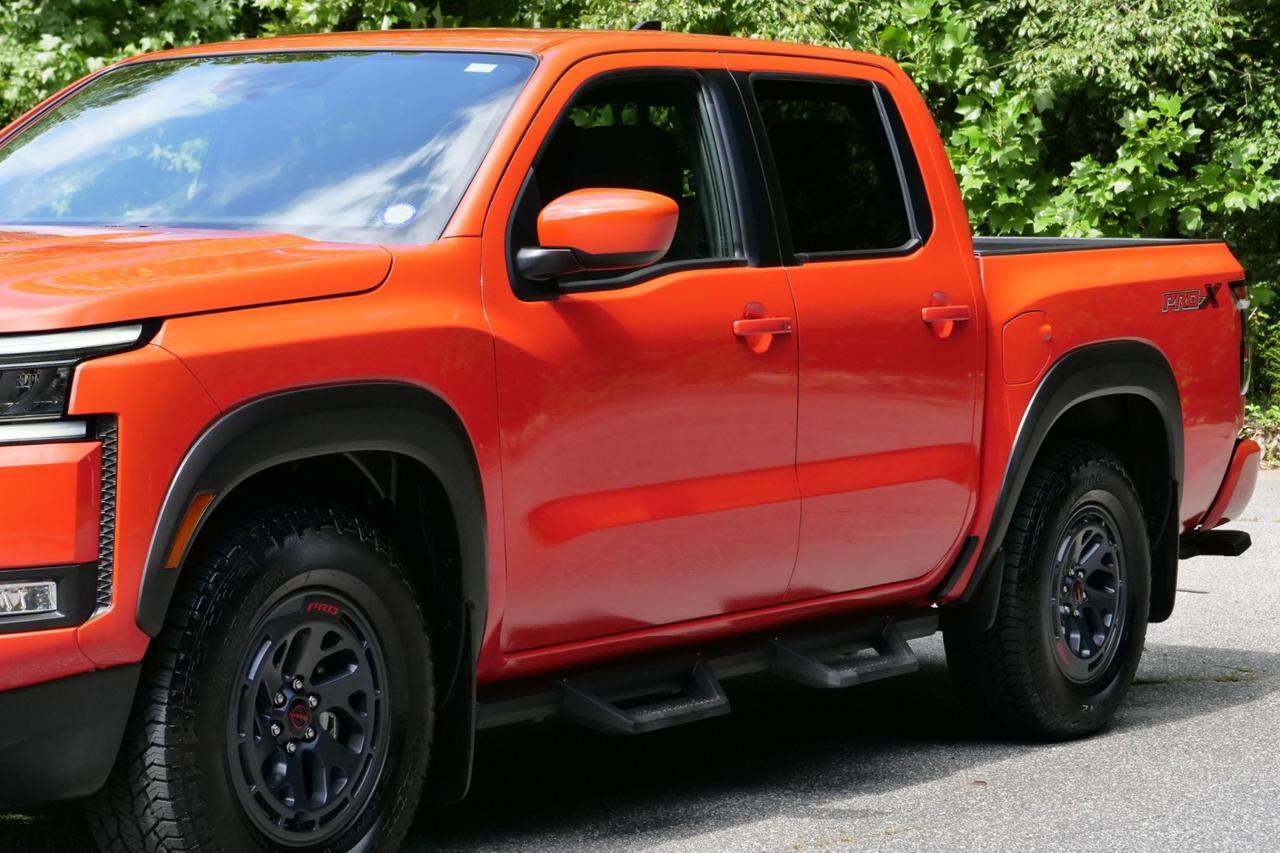 2025 Nissan Frontier PRO-X / 3.8L V6 / Bilstein Shocks / PRO Alloy Wheels! High Point NC