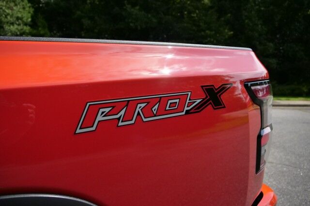 2025 Nissan Frontier PRO-X / 3.8L V6 / Bilstein Shocks / PRO Alloy Wheels! High Point NC