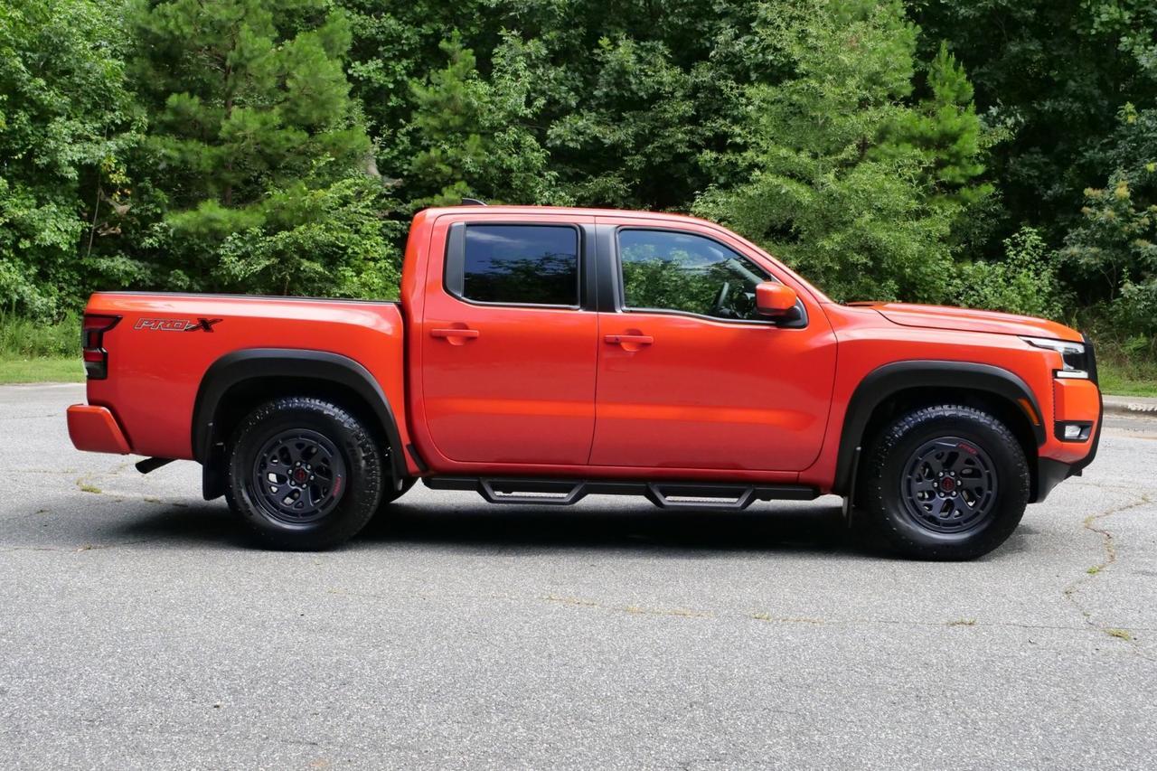 2025 Nissan Frontier PRO-X / 3.8L V6 / Bilstein Shocks / PRO Alloy Wheels! High Point NC