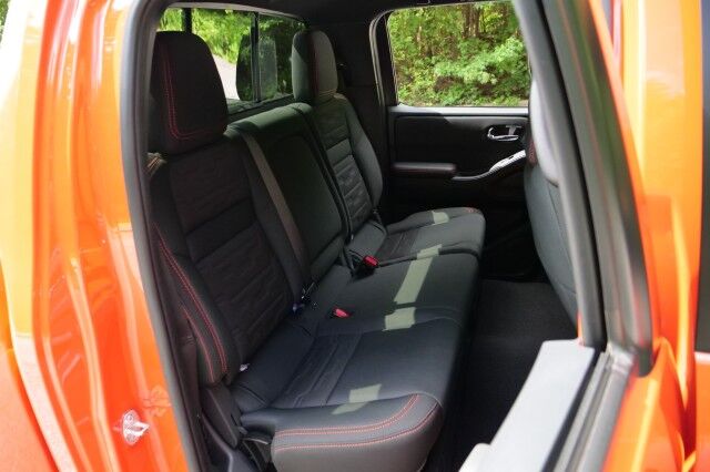 2025 Nissan Frontier PRO-X / 3.8L V6 / Bilstein Shocks / PRO Alloy Wheels! High Point NC