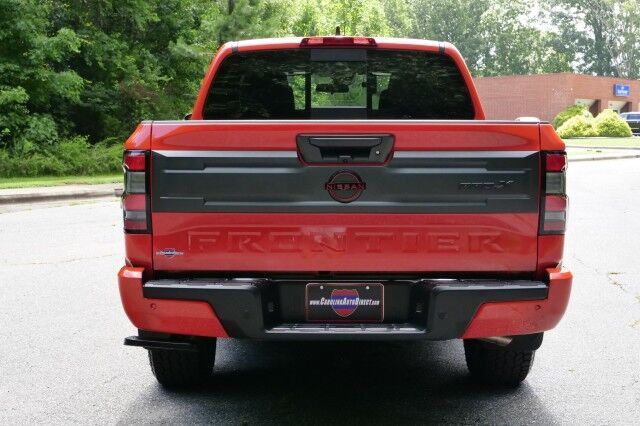 2025 Nissan Frontier PRO-X / 3.8L V6 / Bilstein Shocks / PRO Alloy Wheels! High Point NC