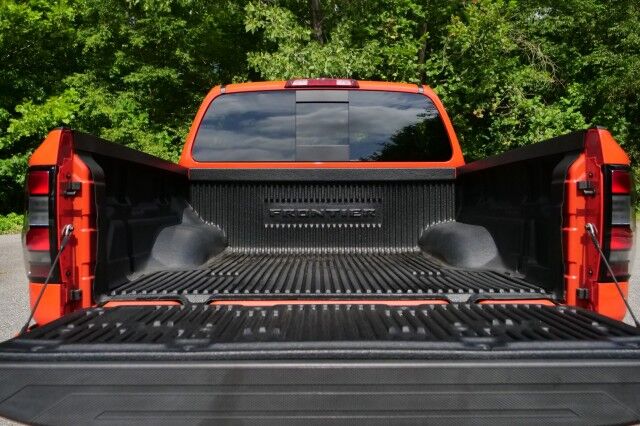 2025 Nissan Frontier PRO-X / 3.8L V6 / Bilstein Shocks / PRO Alloy Wheels! High Point NC