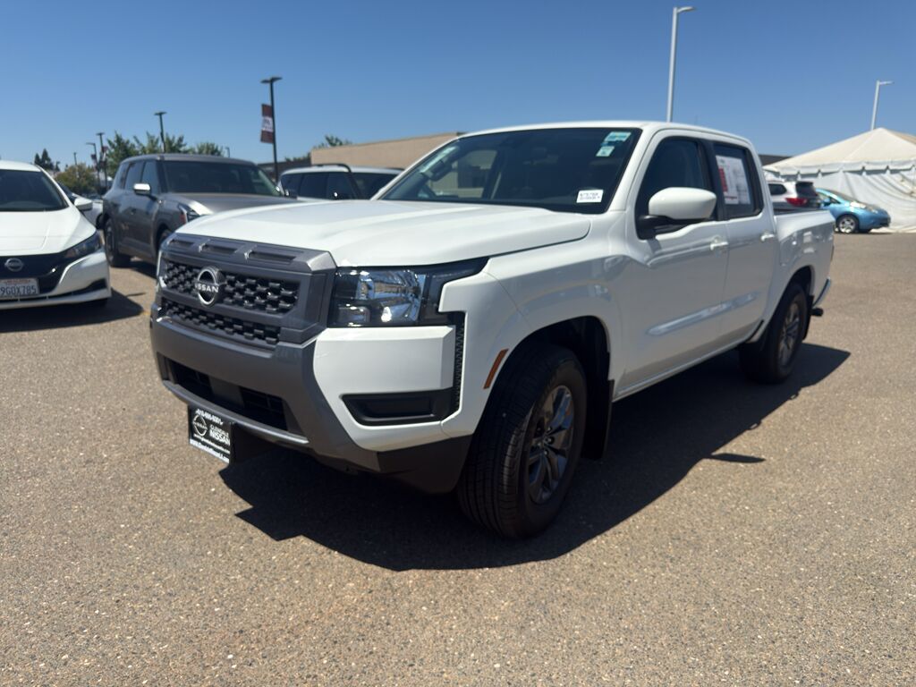 2025 Nissan Frontier SV