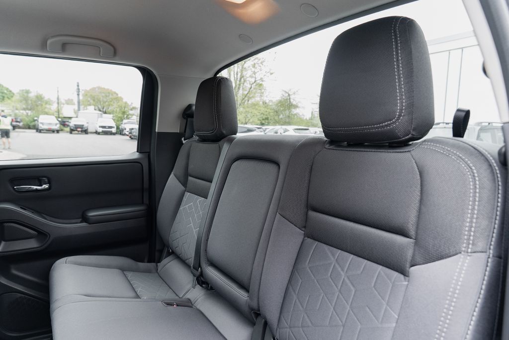 2025 Nissan Frontier SV Beaverton OR