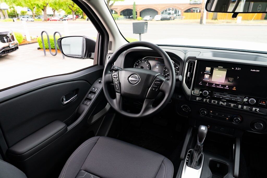 2025 Nissan Frontier SV Beaverton OR