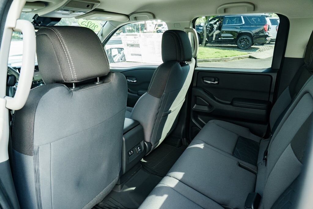 2025 Nissan Frontier SV Beaverton OR