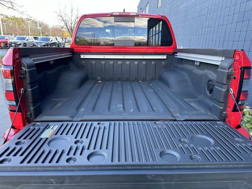 2025 Nissan Frontier SV w/Convenience &amp; Fender Audio Pkg San Clemente CA