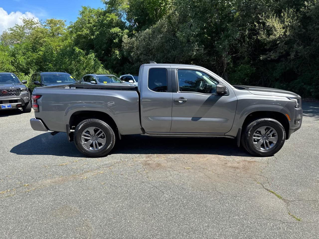 2025 Nissan Frontier SV Dartmouth MA