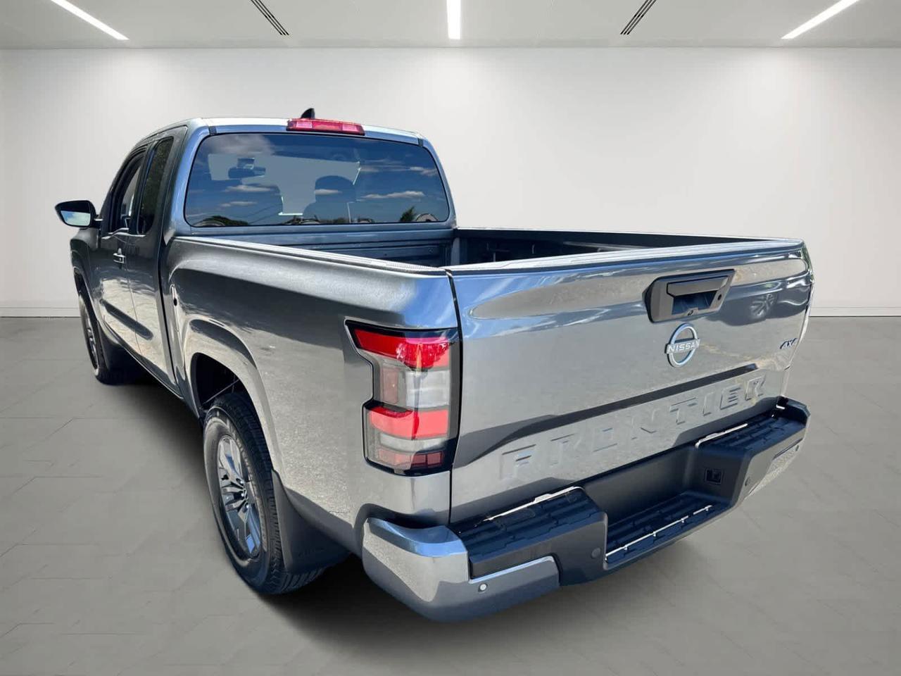 2025 Nissan Frontier SV Dartmouth MA