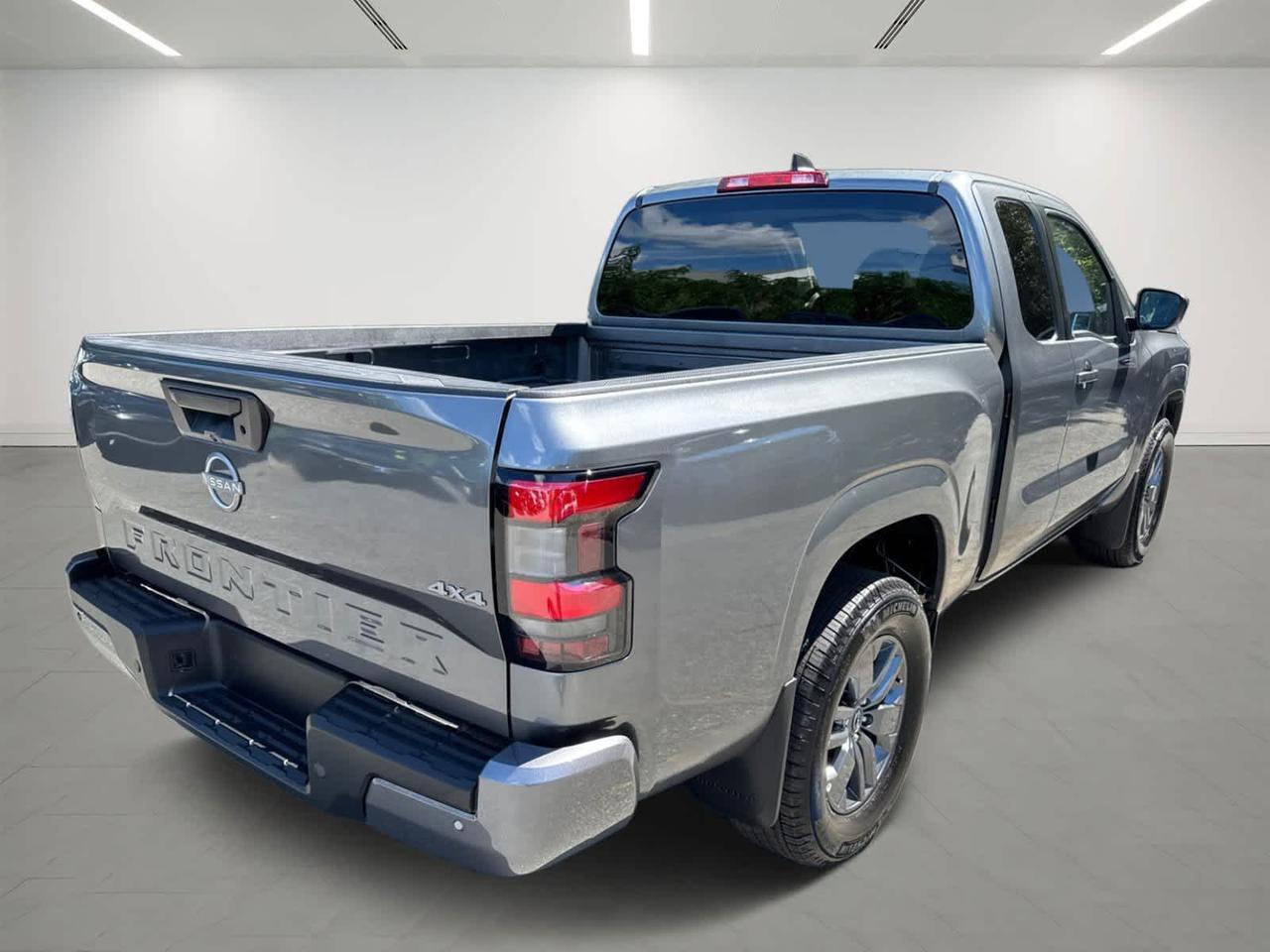 2025 Nissan Frontier SV Dartmouth MA