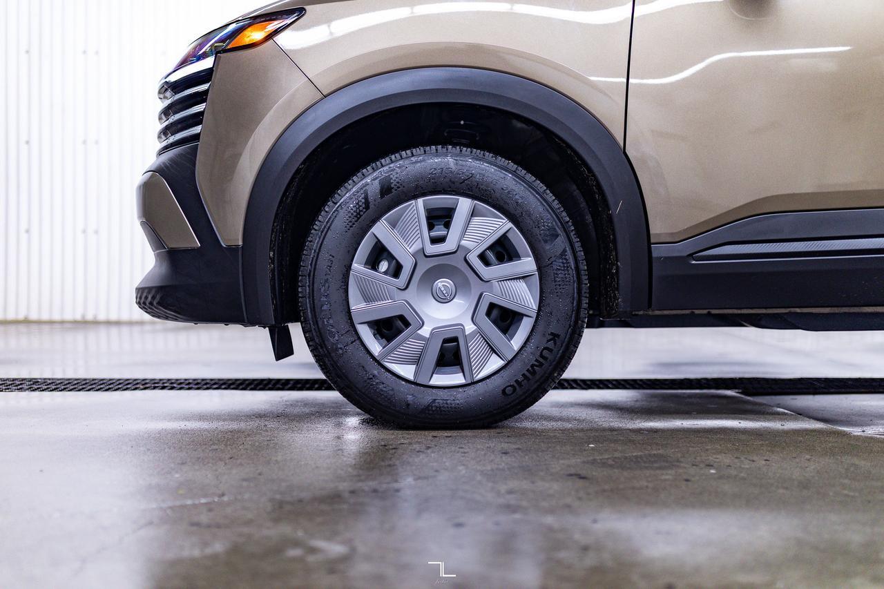 2025 Nissan Kicks AWD S BCam Red Deer AB