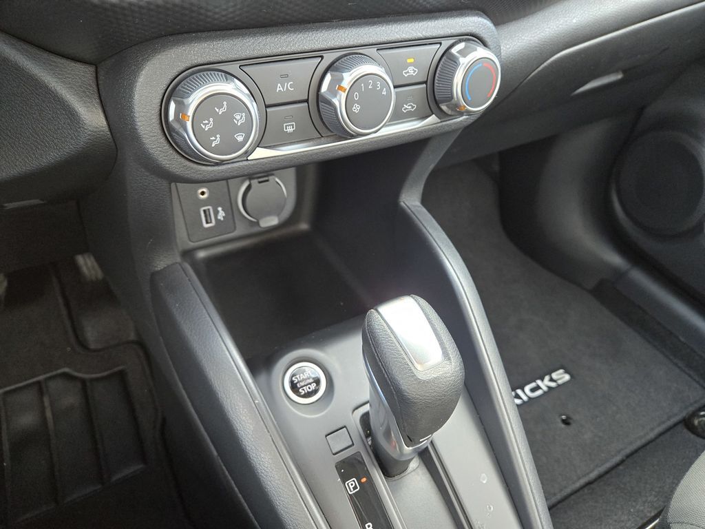 2025 Nissan Kicks Play S Folsom CA