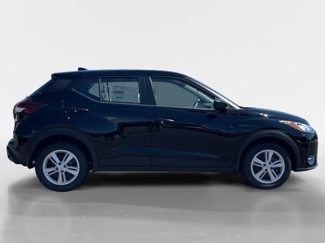 2025 Nissan Kicks Play S Oak Ridge TN