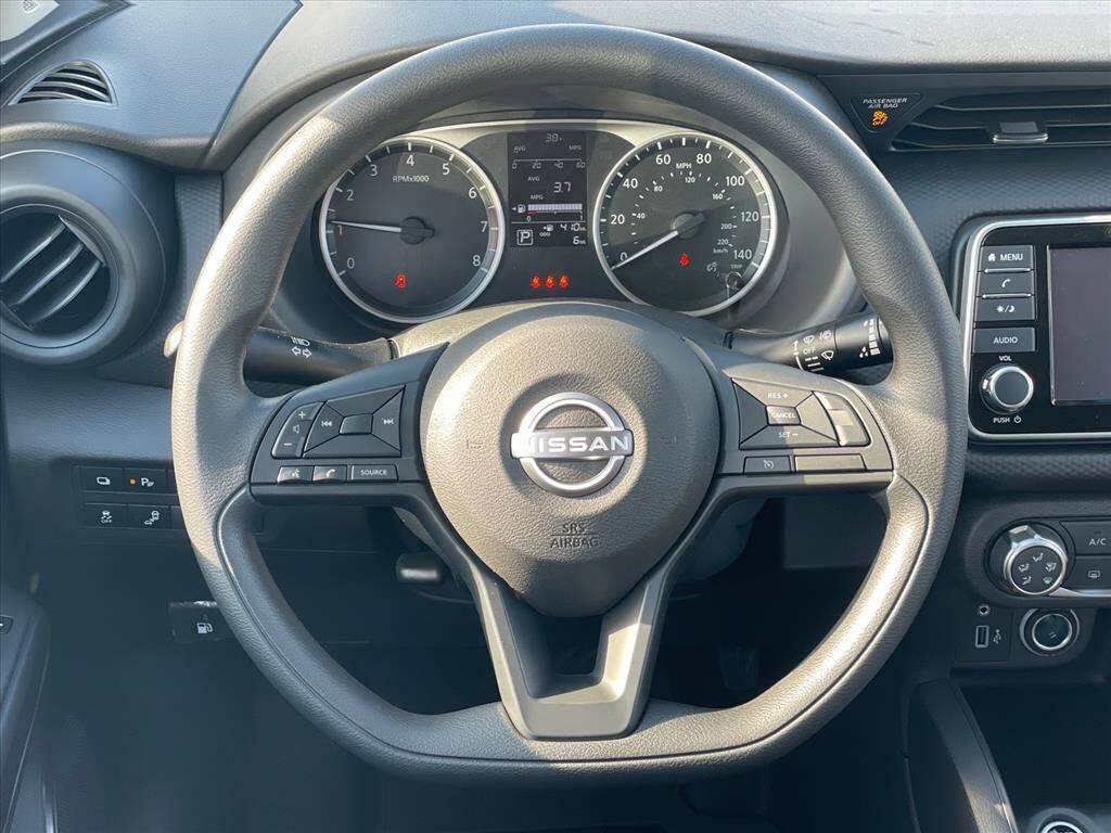 2025 Nissan Kicks Play S Oak Ridge TN