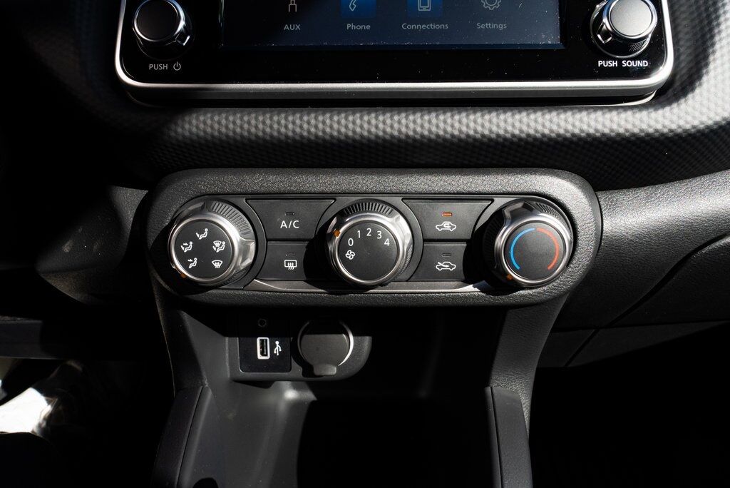 2025 Nissan Kicks Play S Beaverton OR