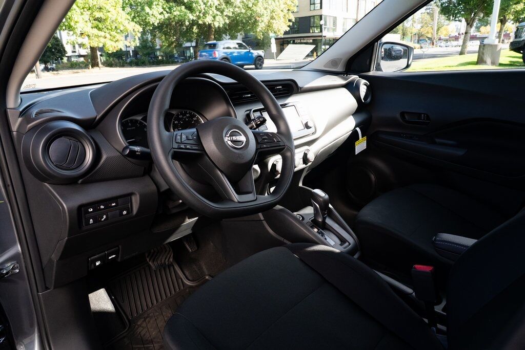 2025 Nissan Kicks Play S Beaverton OR