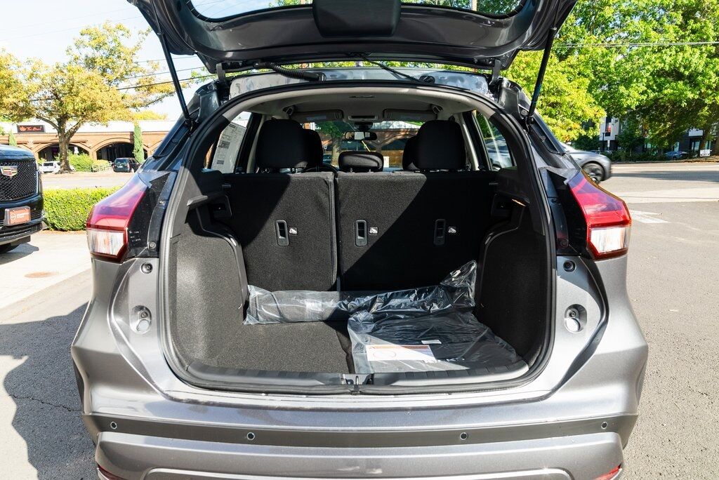 2025 Nissan Kicks Play S Beaverton OR