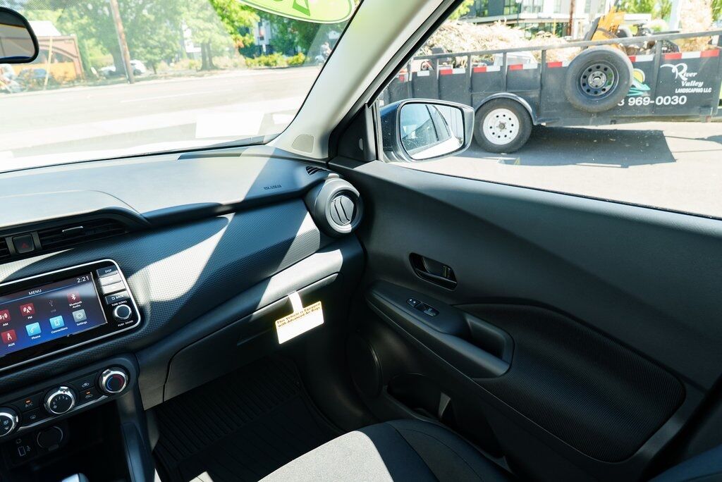 2025 Nissan Kicks Play S Beaverton OR