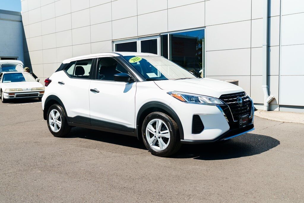 2025 Nissan Kicks Play S Beaverton OR