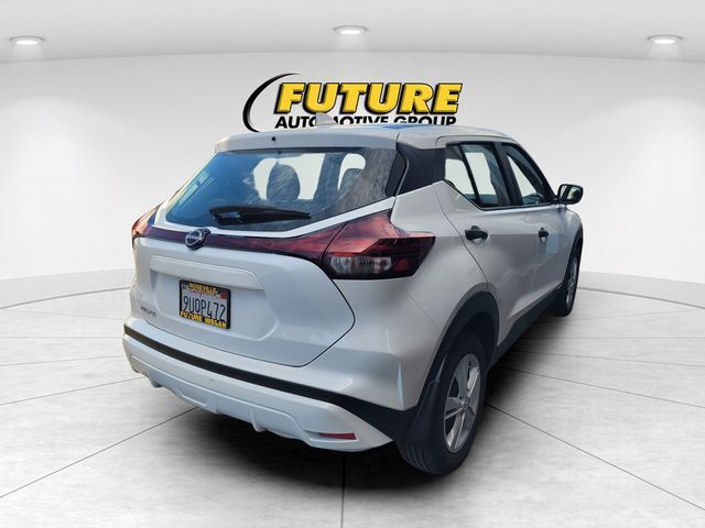 2025 Nissan Kicks Play S