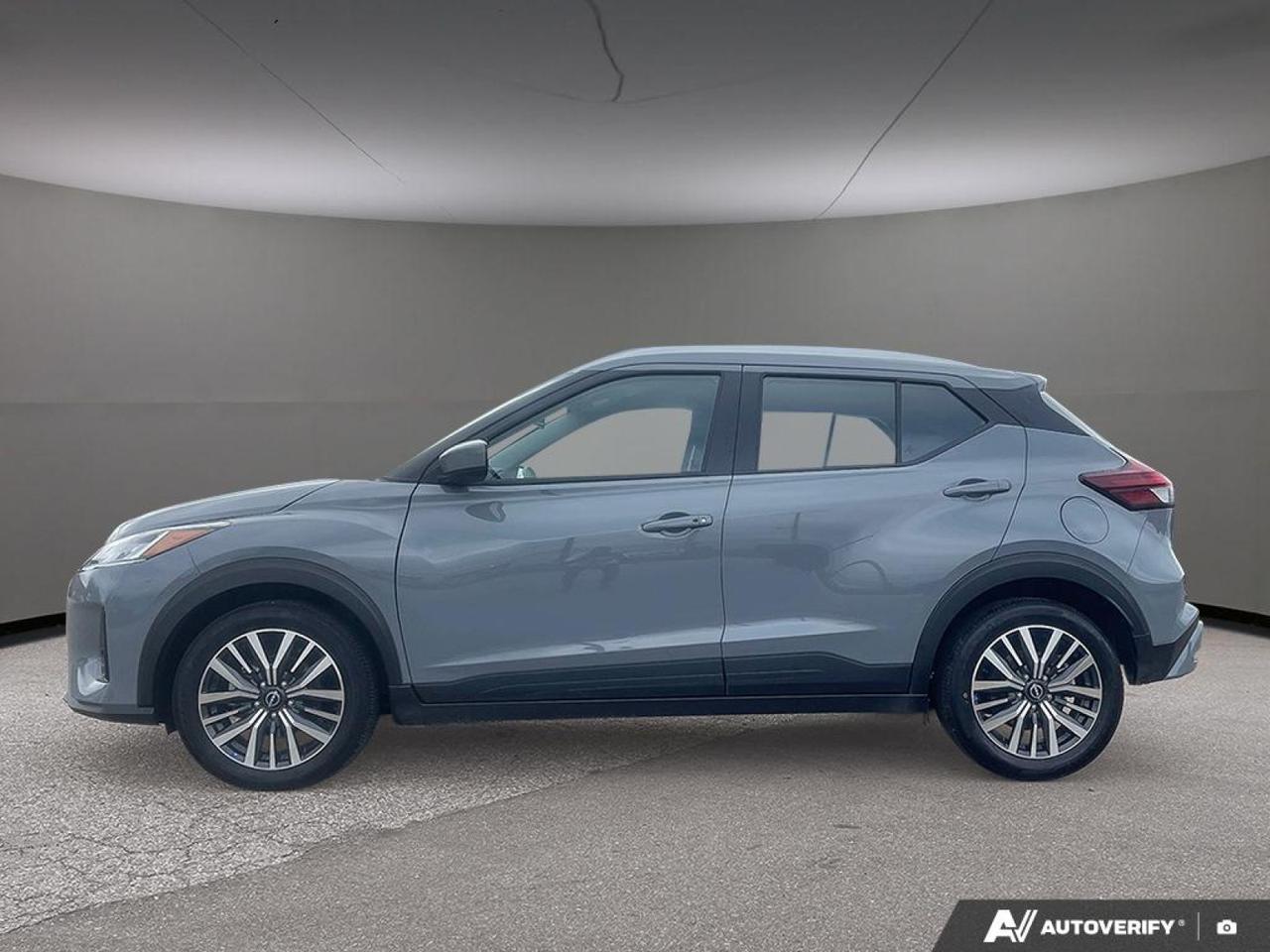 2025 Nissan Kicks Play SV