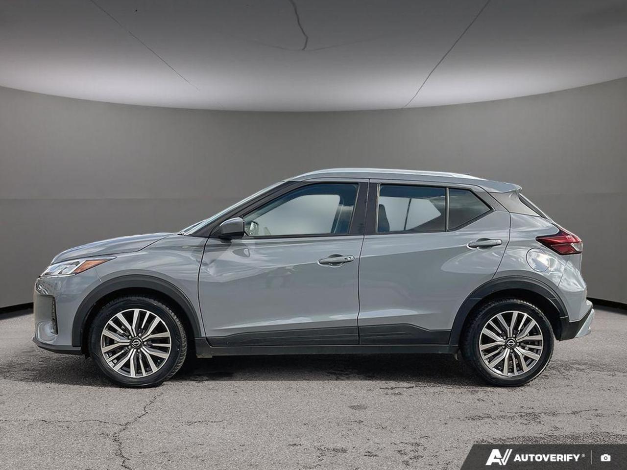 2025 Nissan Kicks Play SV