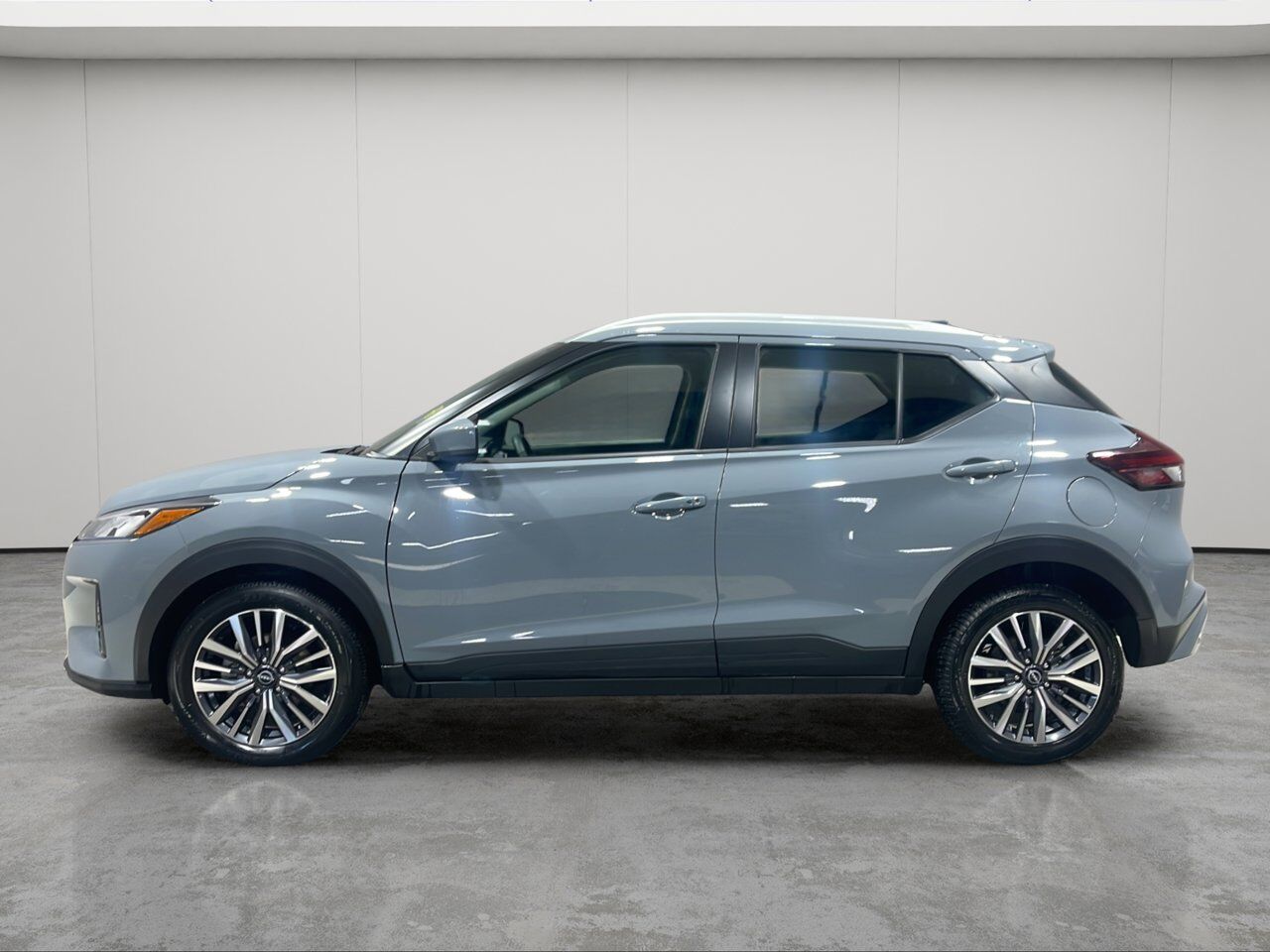 2025 Nissan Kicks Play SV Sherwood Park AB