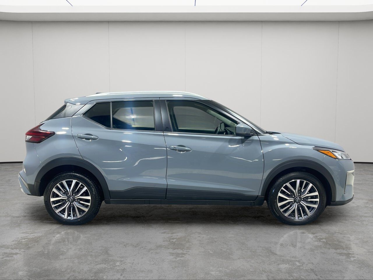 2025 Nissan Kicks Play SV Sherwood Park AB