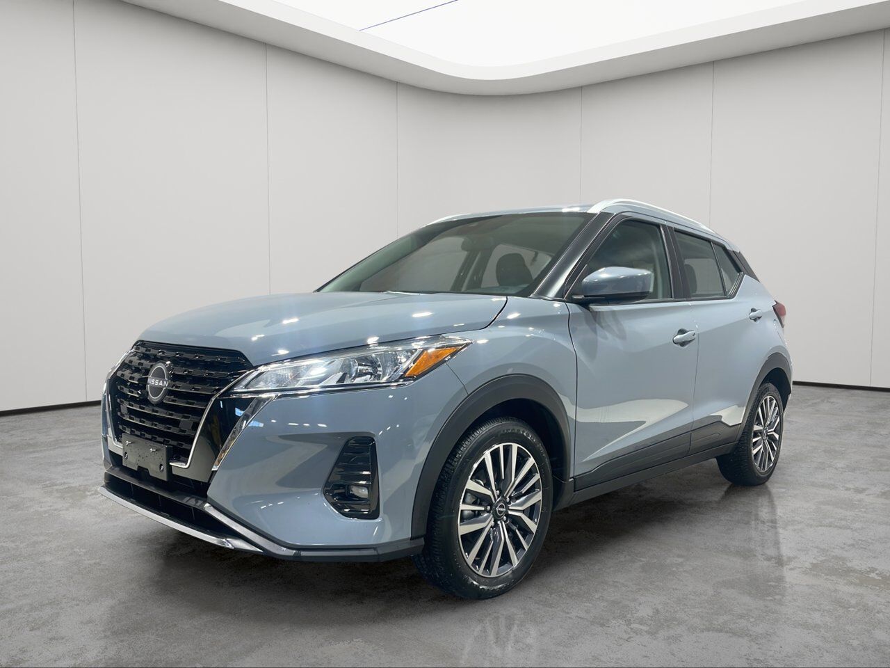 2025 Nissan Kicks Play SV