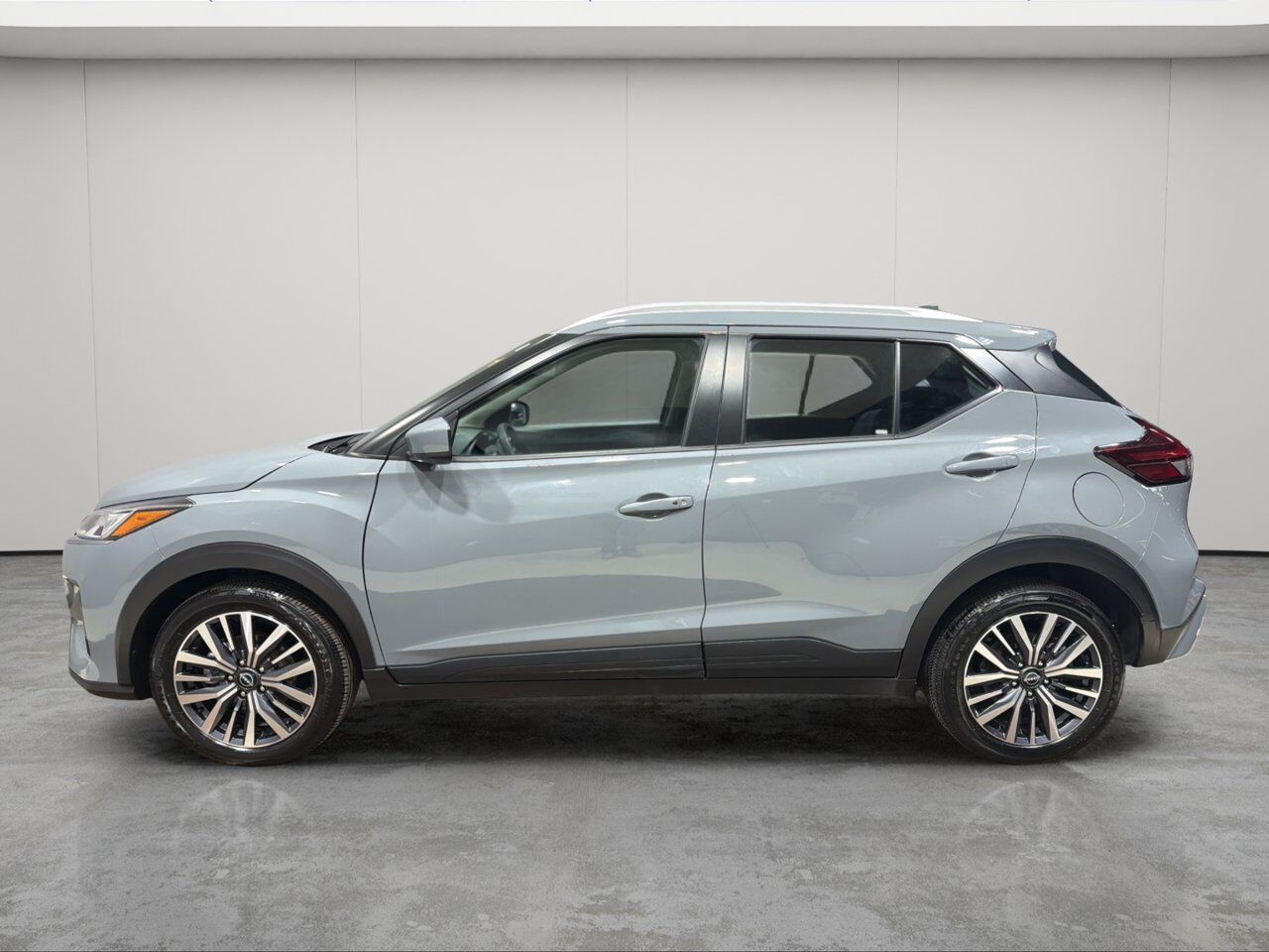 2025 Nissan Kicks Play SV Sherwood Park AB