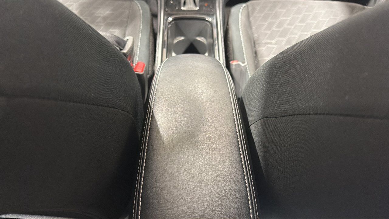 2025 Nissan Kicks Play SV Sherwood Park AB
