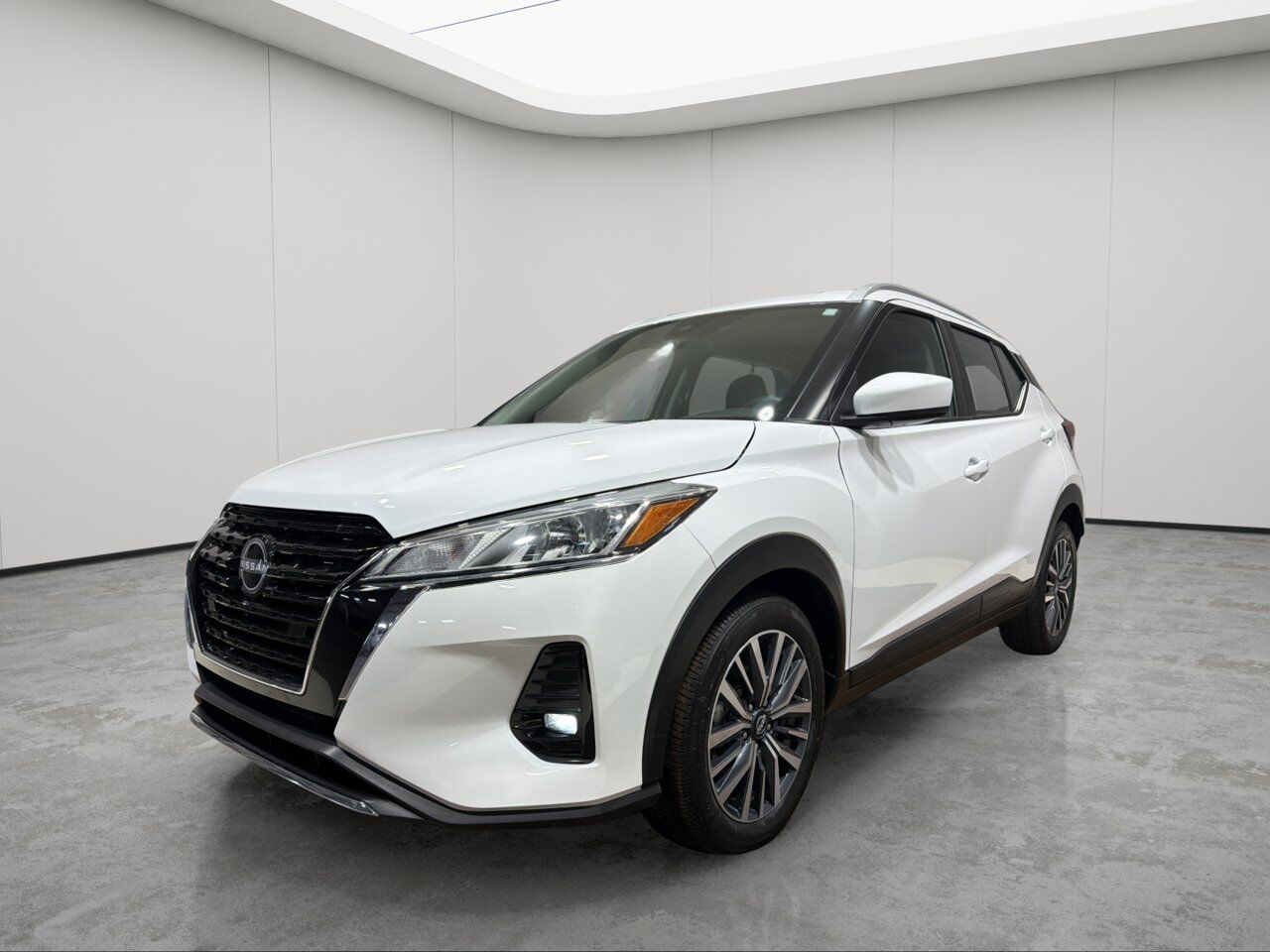 2025 Nissan Kicks Play SV