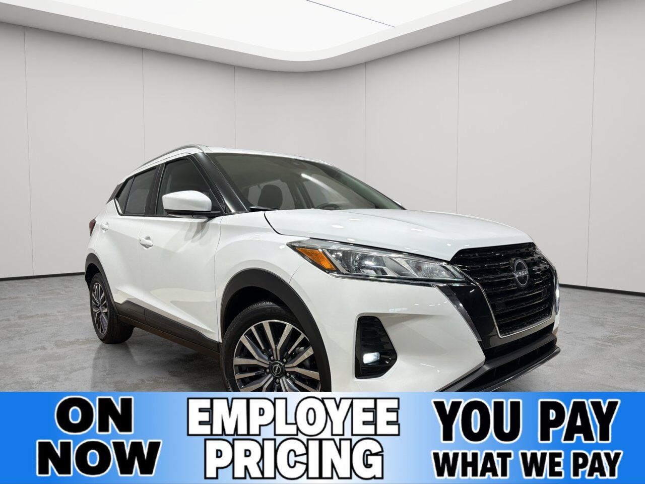 2025 Nissan Kicks Play SV
