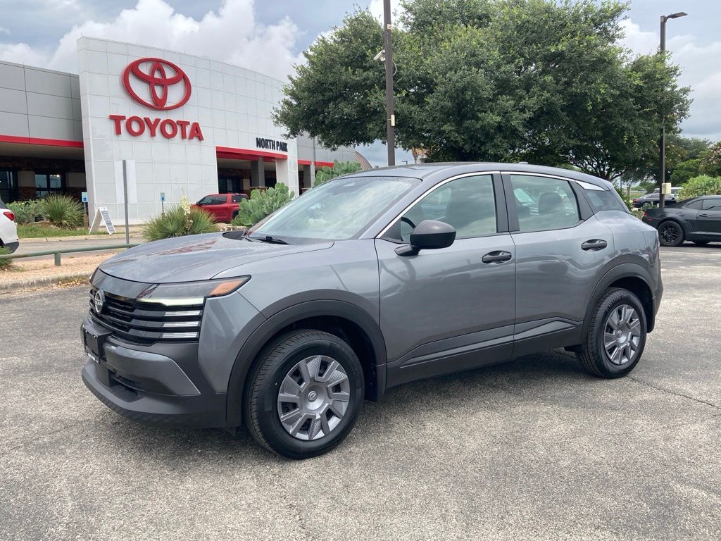 2025 Nissan Kicks
