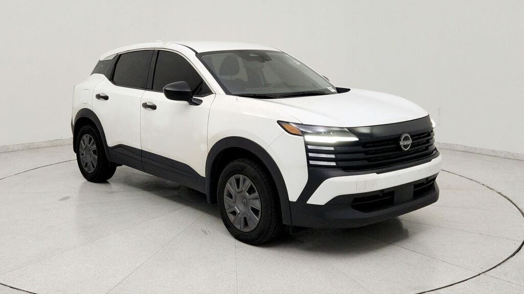 2025 Nissan Kicks S
