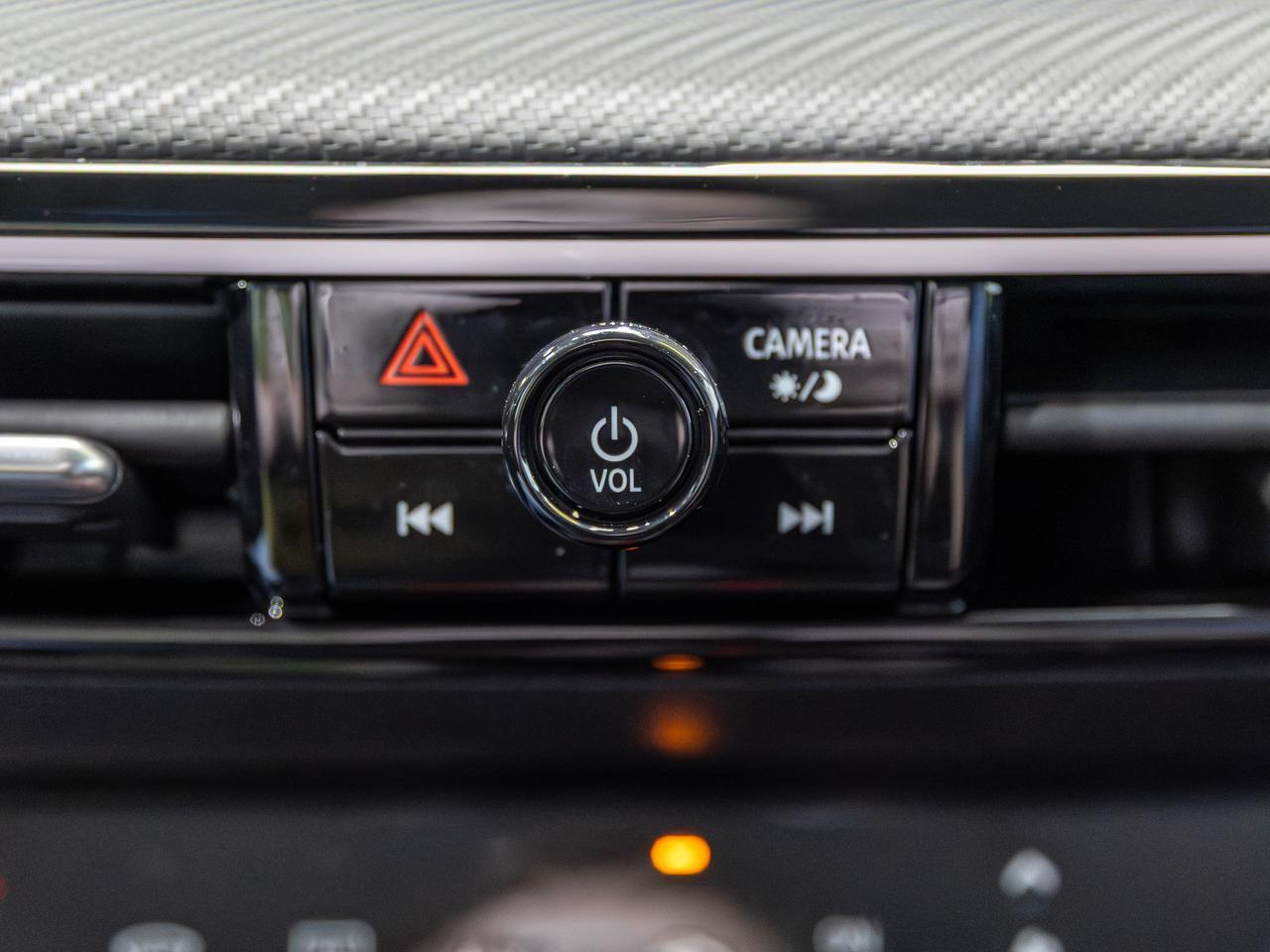 2025 Nissan Kicks SR AWD Cranberry PA