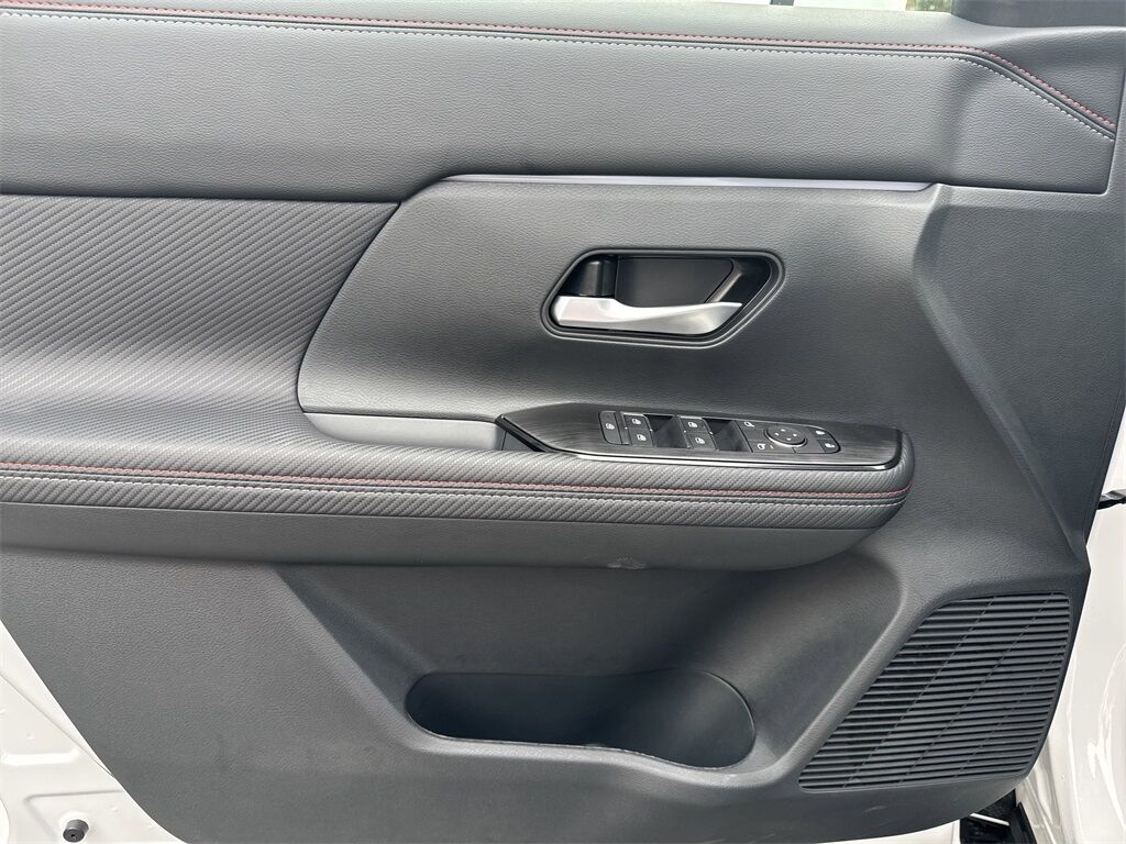 2025 Nissan Kicks SR Kennesaw GA