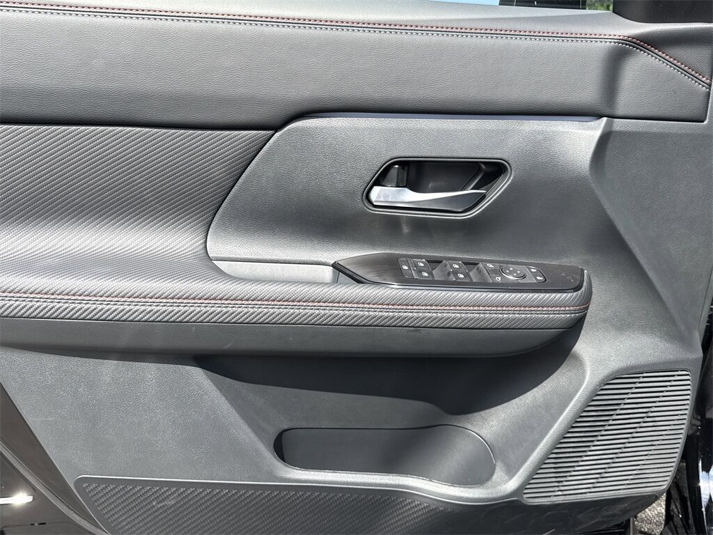 2025 Nissan Kicks SR Kennesaw GA